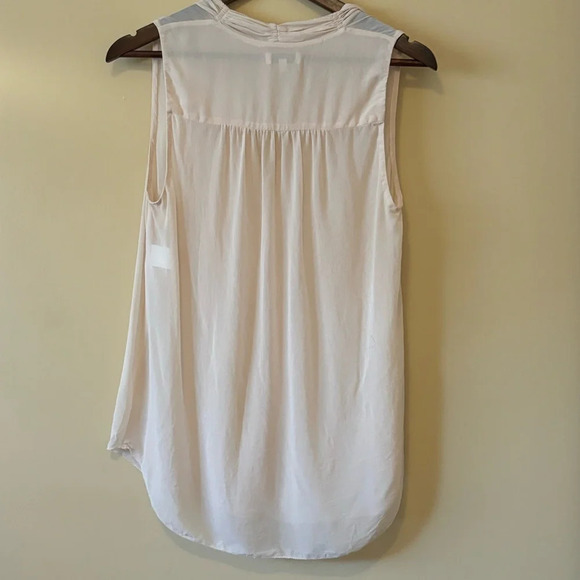 Babaton| Aritzia Feminine 'Tinsley'Cream 100% Silk Short Sleeve Blouse Sz M - Picture 3 of 5